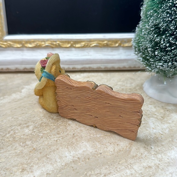 Hallmark Mother’s Day The Hillman Collectible Bear w sign “Mom Makerof Miracles” - Picture 3 of 5